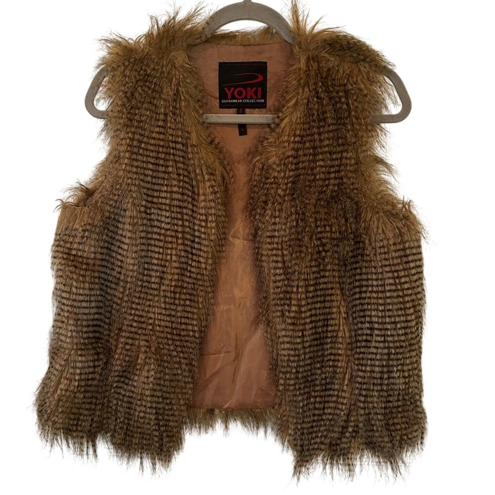 Yoki Womens M Brown Faux Fur Shaggy Vest Open Front Sleeveless Jacket NWOT Boho